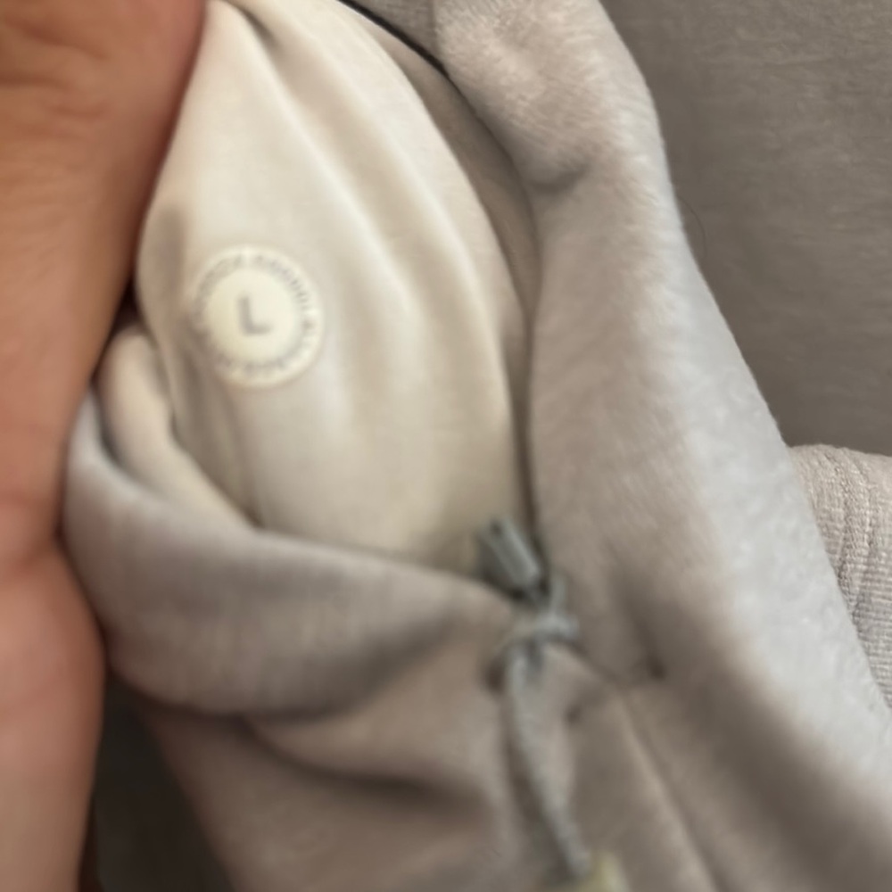 Gray Long Sleeve Pullover - image 6